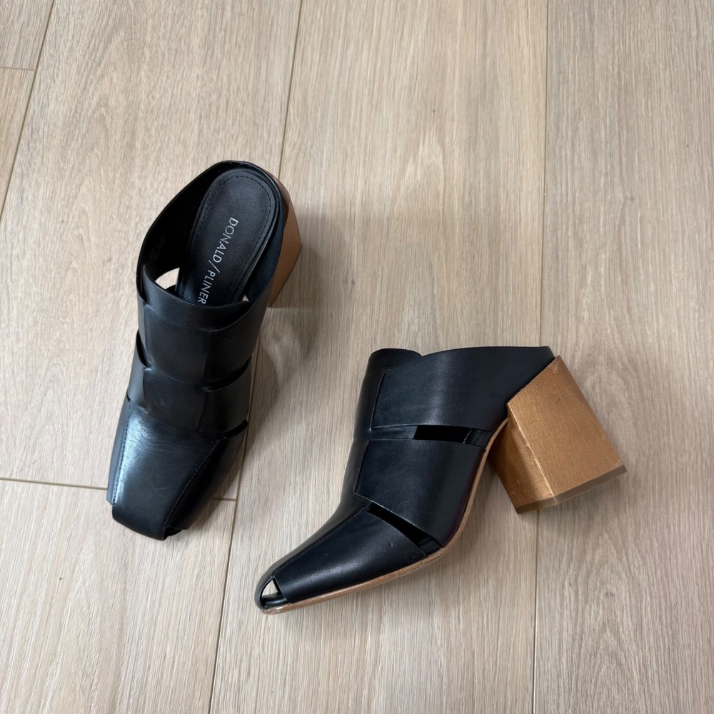 Donald Pliner Lilia Black Leather Block Heel Mules Square Toe Sandals Women 6.5M